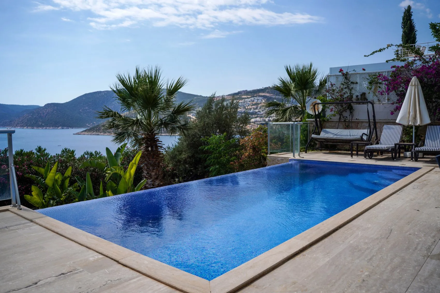 Antalya Kaş bölgesinde villa tatilinin haftalık maliyeti belli oldu