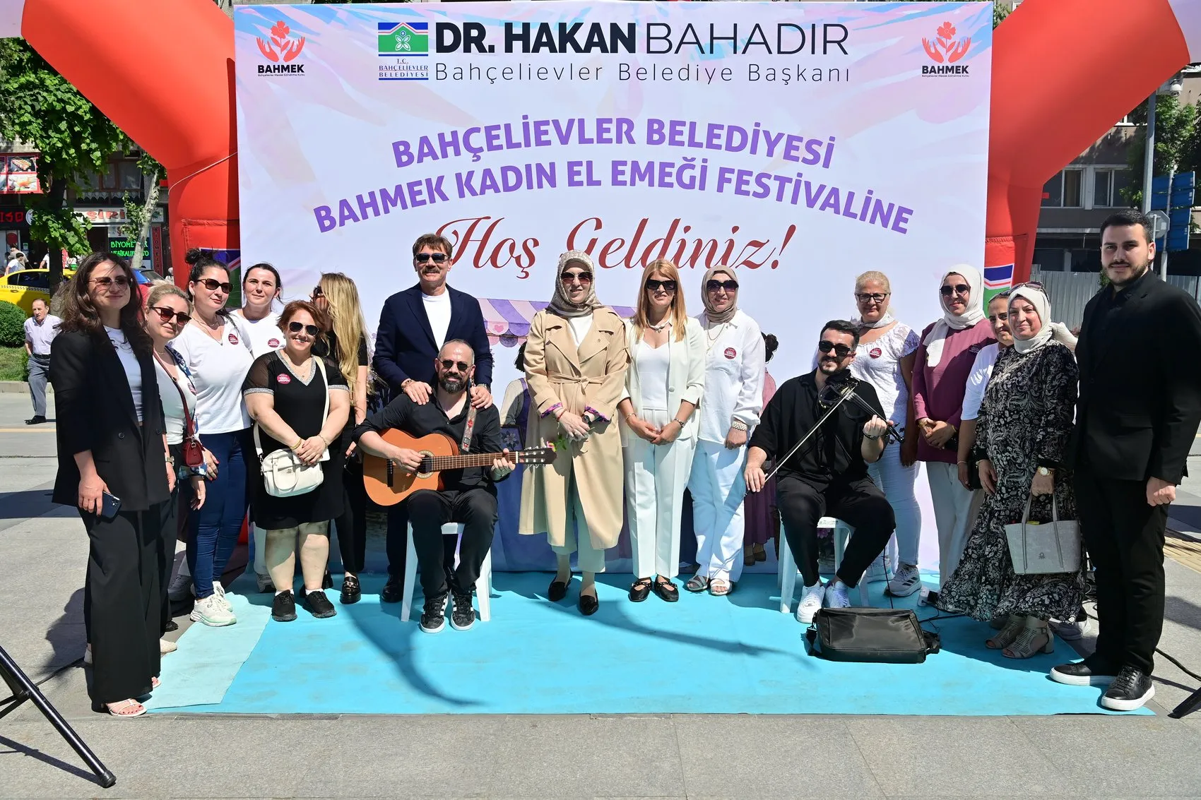 Bahçelievler'de kadınlar el emeği ürünlerini görücüye çıkardı