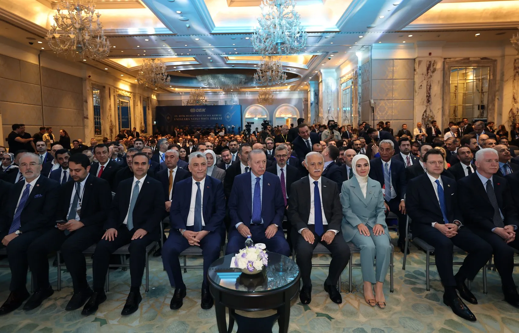 İhracatta Cumhuriyet tarihinin rekoru kırıldı