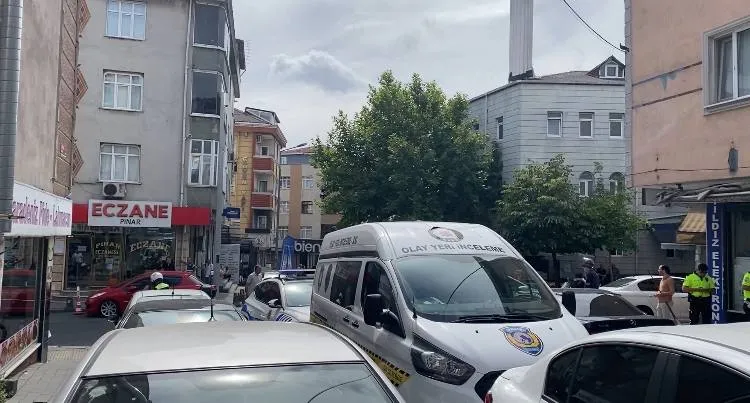 Eyüpsultan'da tekel bayine motosikletli saldırı