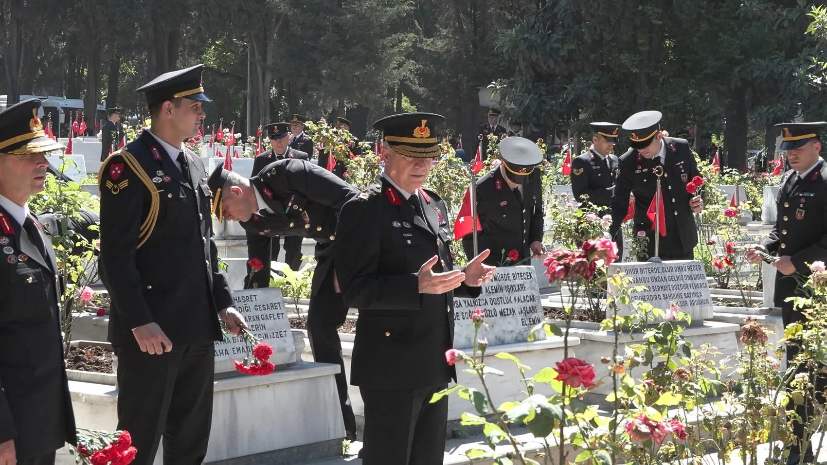 Jandarma teşkilatı kuruluş yıl dönümünde şehitlerini andı