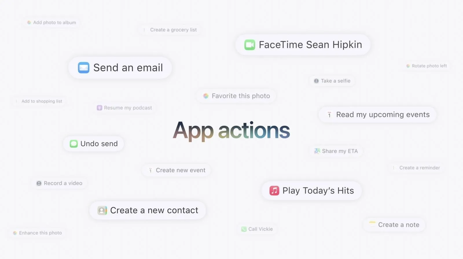 Apple, yeni Siri ve Apple Intelligence’ı tanıttı