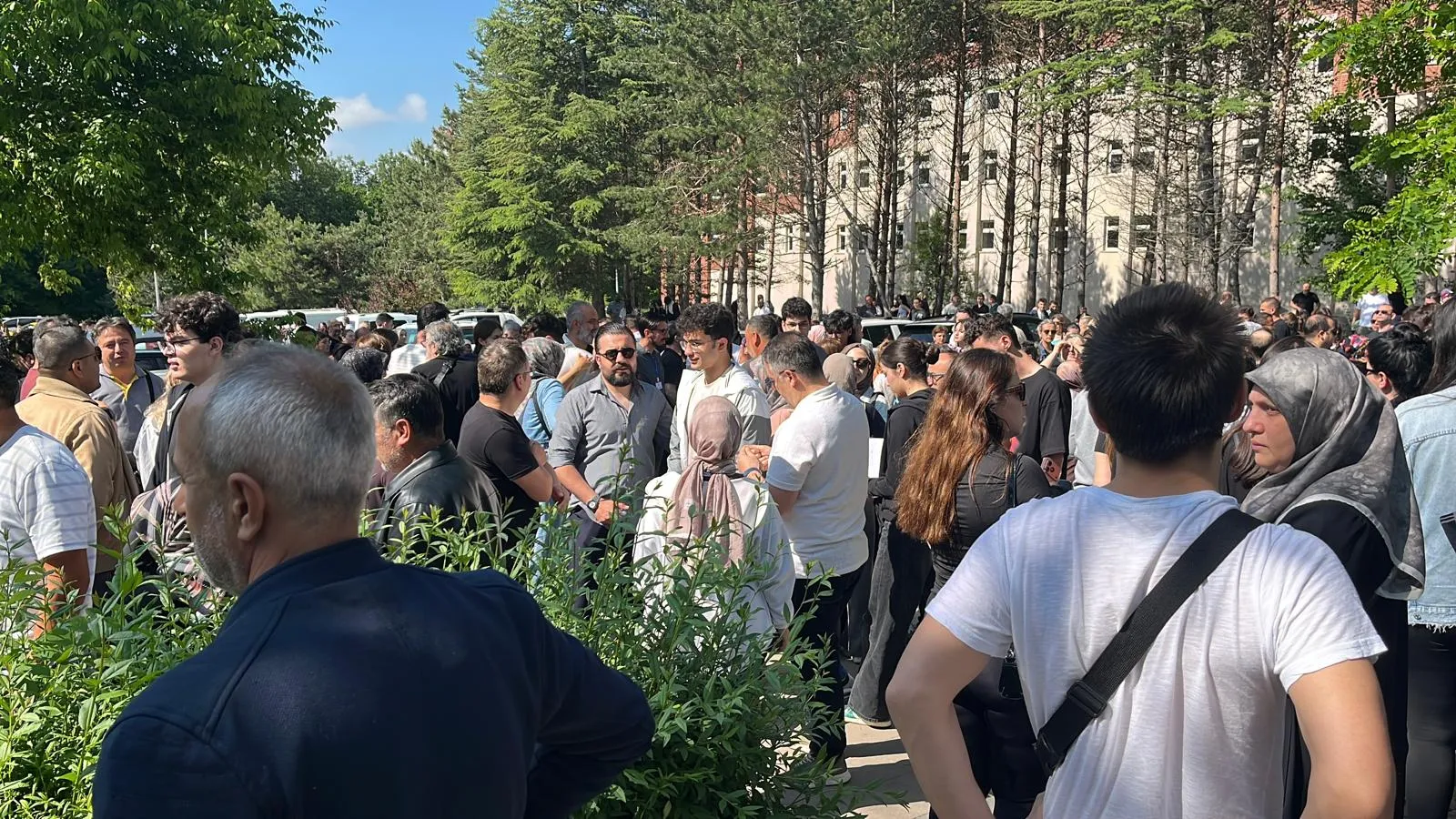 Bolu'da üniversite adayları sınav maratonunda ter döküyor