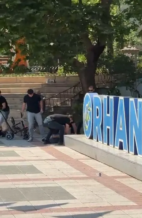 Orhangazi meydanında bıçaklı kavgaya havaya ateşli müdahale