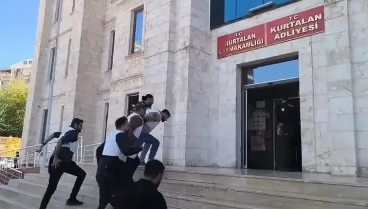 Siirt’teki cinayet davasında katil zanlısının savunması çürüdü