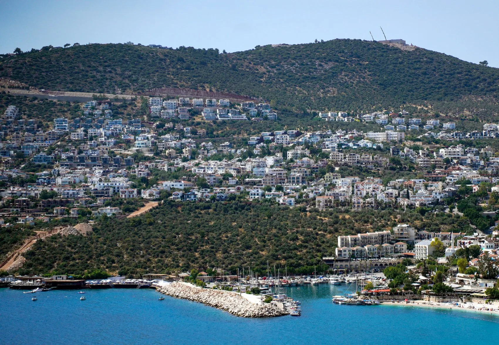 Kaş ve Kalkan villalarında yaz yoğunluğu başlıyor