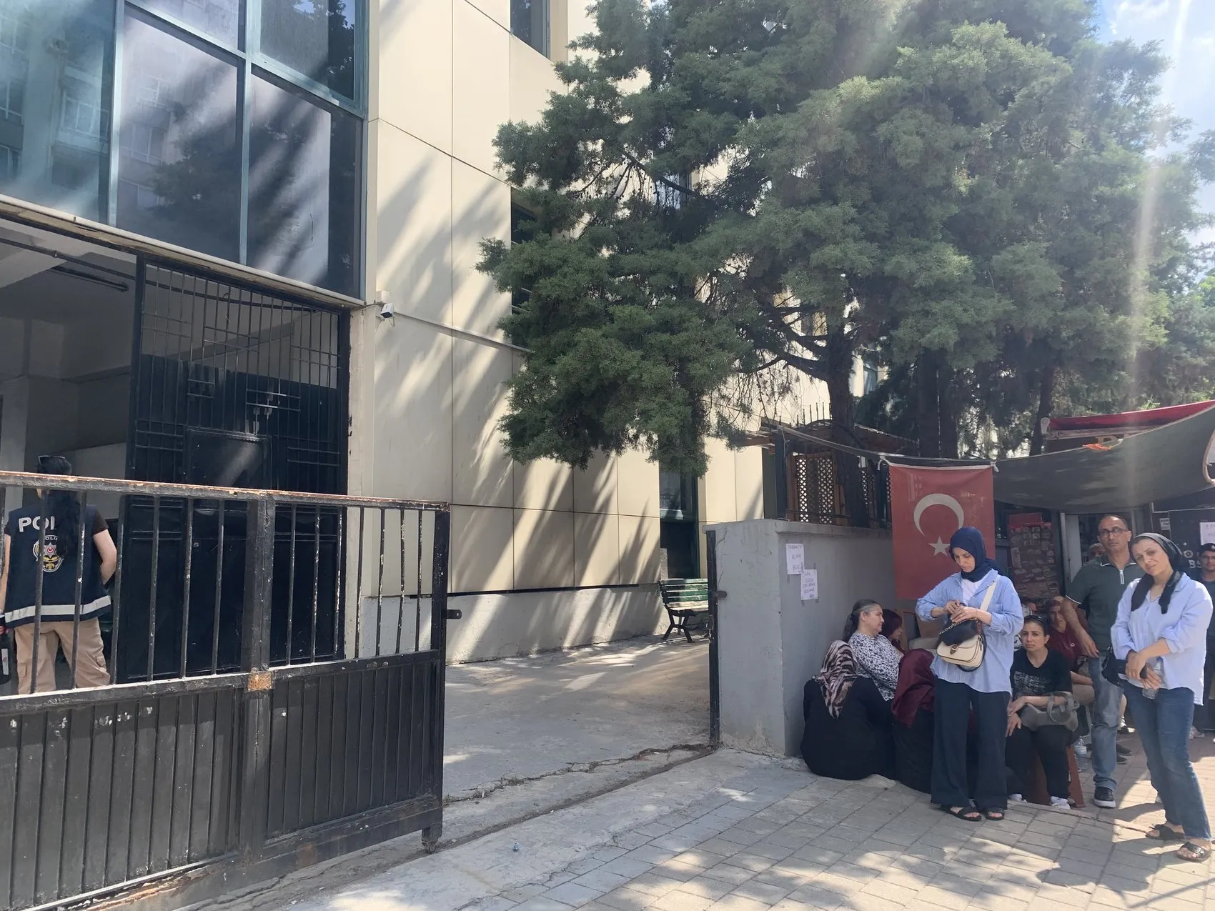 Adana'da sınav stresi Kimlik engeli 2 dakikayla hayalleri erteledi