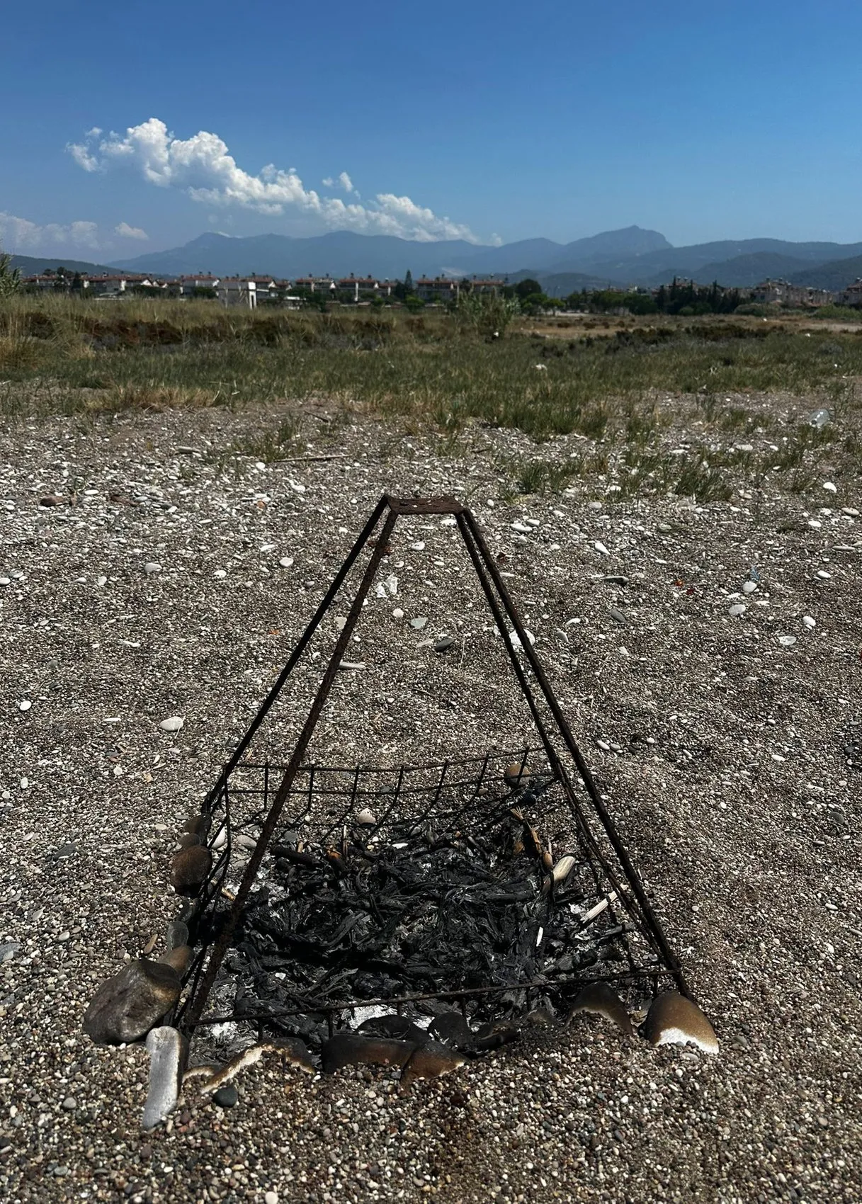 Caretta carettaların yuvasında mangal keyfi yaptılar