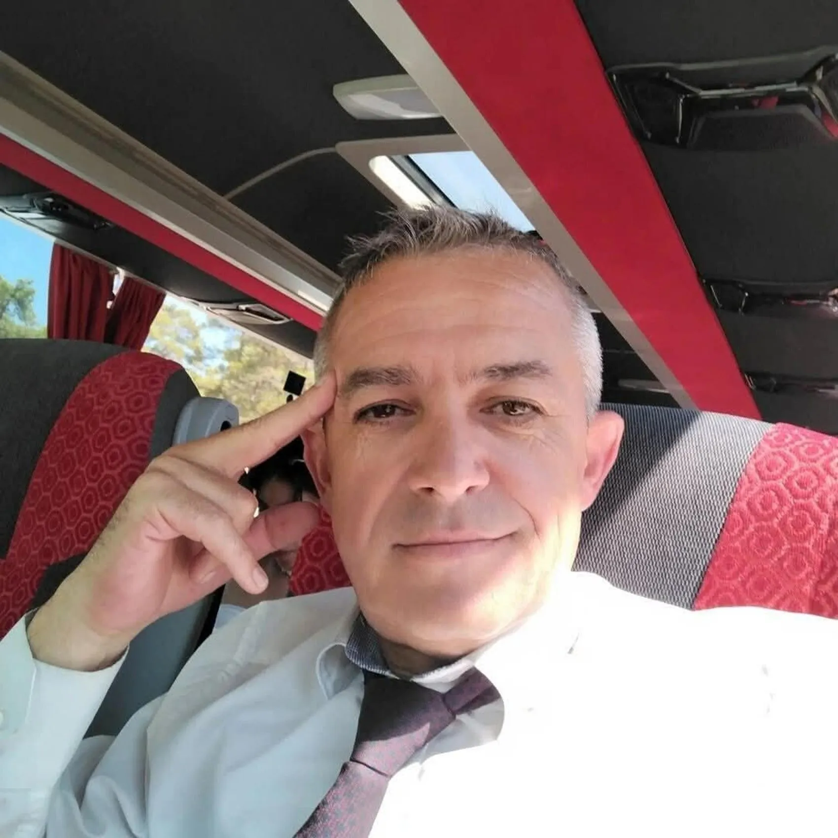 Denizli’deki otobüs faciasında hayatını kaybeden şoför toprağa verildi