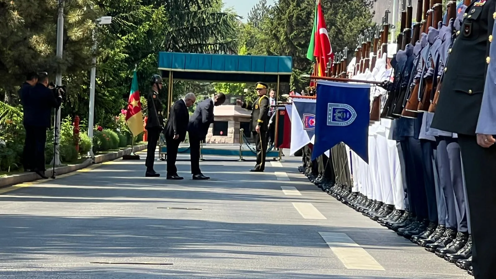 Ankara'da Kamerun ile savunma iş birliği trafiği
