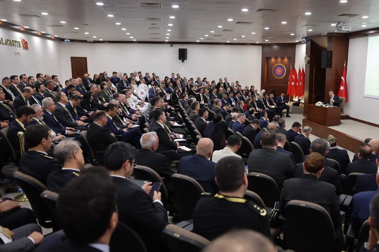 Cevdet Yılmaz Türkiye’nin yeni güvenlik stratejisini masaya yatırdı