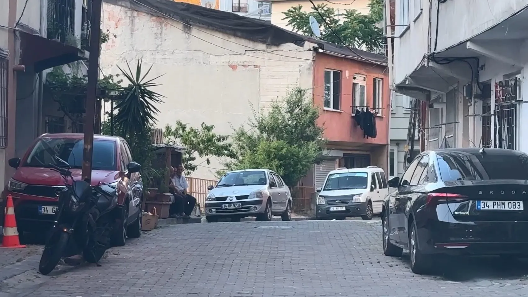 Kağıthane'de genç kadının şüpheli ölümü