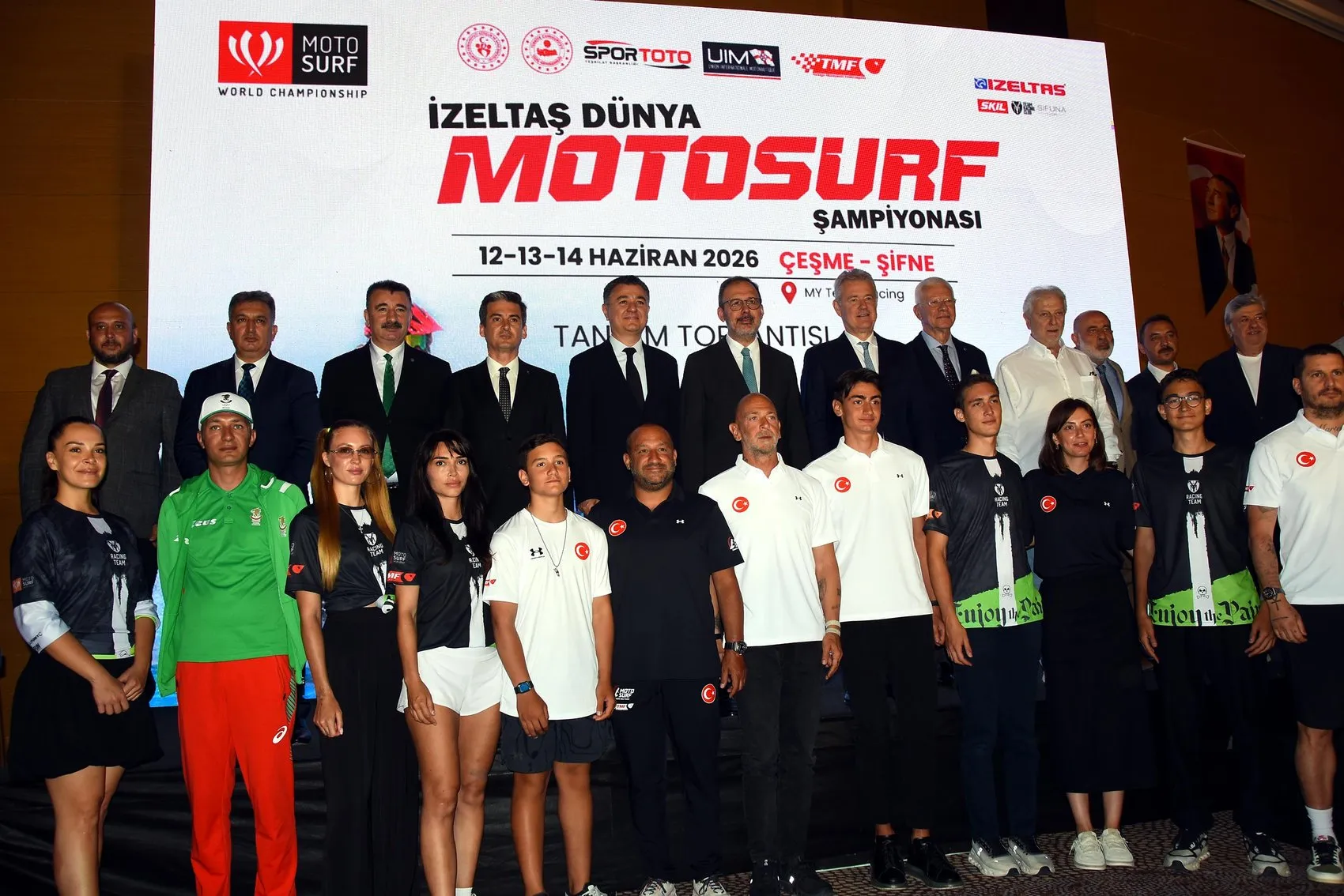 Çeşme 100 sporcuyla dev motosurf şampiyonasına hazırlanıyor