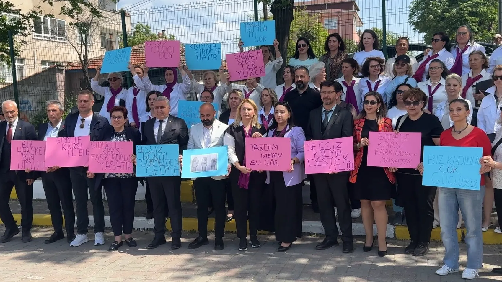 Avcılar'da kadın muhtarlardan sessiz yardım çığlığı için kritik uyarı