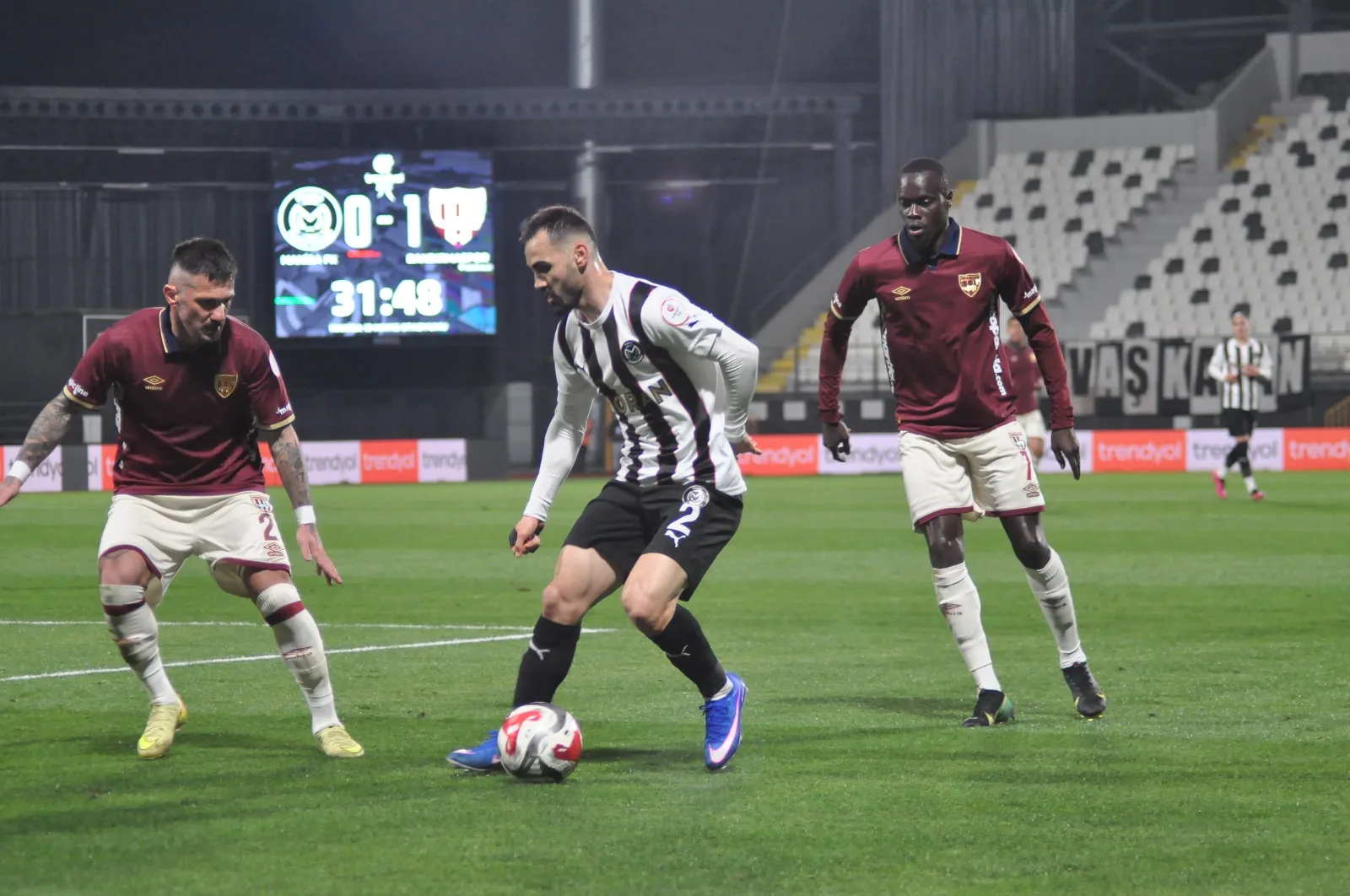 Süper Lig ekipleri Manisa FK’nın yıldızına kancayı taktı