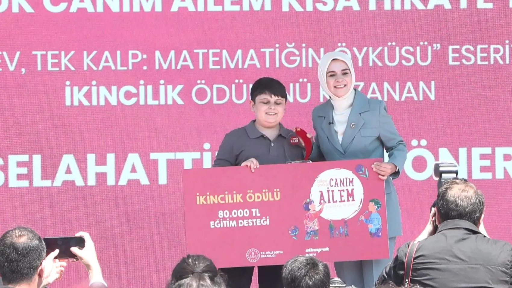 Genç yazarların gözünden aile temalı hikayeler ödüllendirildi
