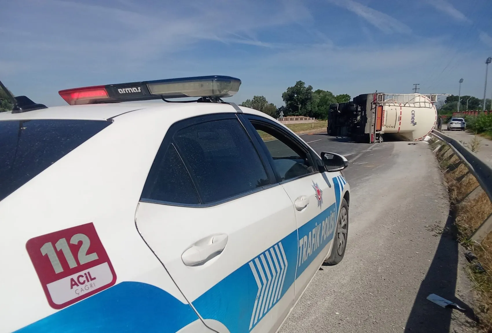 Sakarya Akyazı yolunda tehlikeli kaza