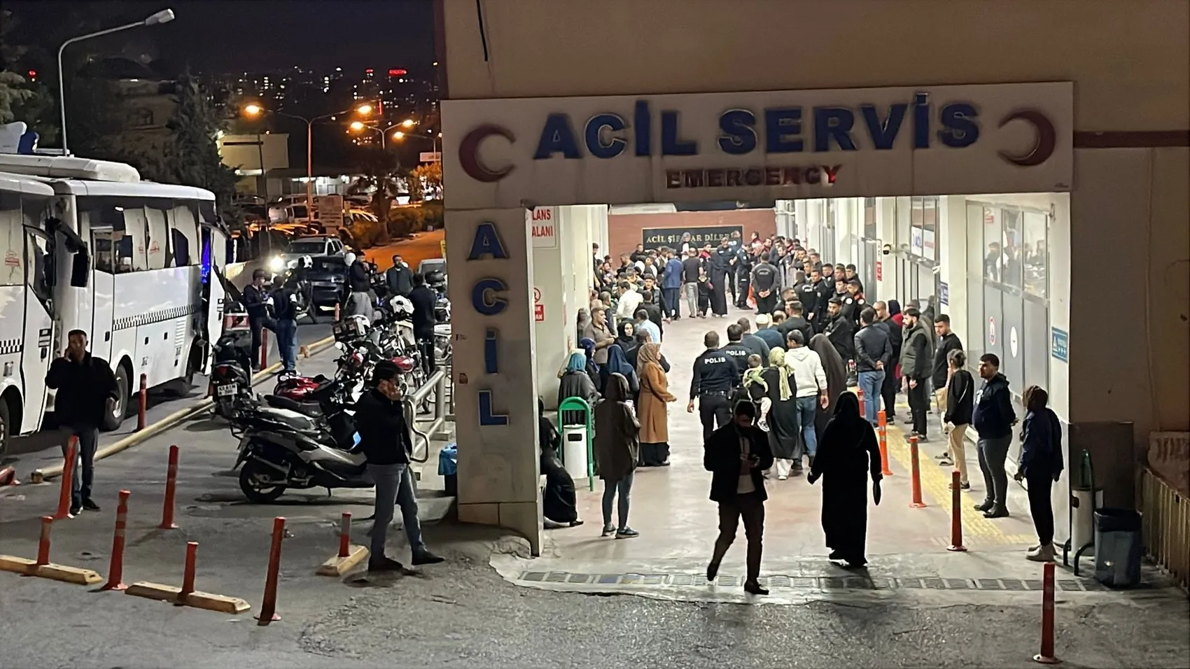 Şanlıurfa’da kavgayı ayıran anne pompalı tüfekle vuruldu