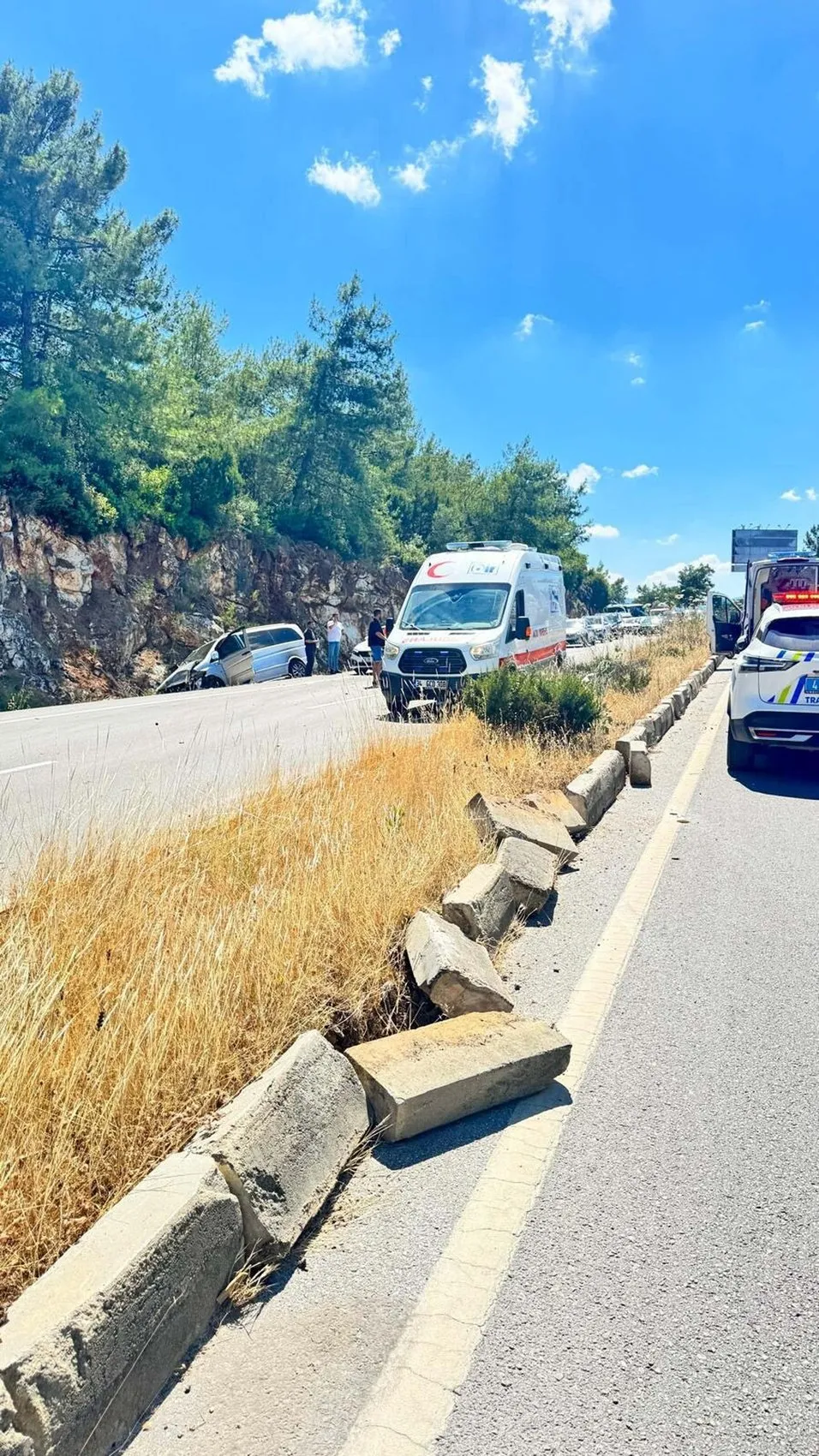 Bodrum yolunda hatalı manevra altı kişiyi hastanelik etti