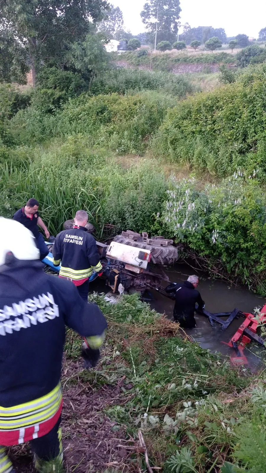Samsun Bafra'da traktör kazası 23 yaşındaki sürücü hayatını kaybetti
