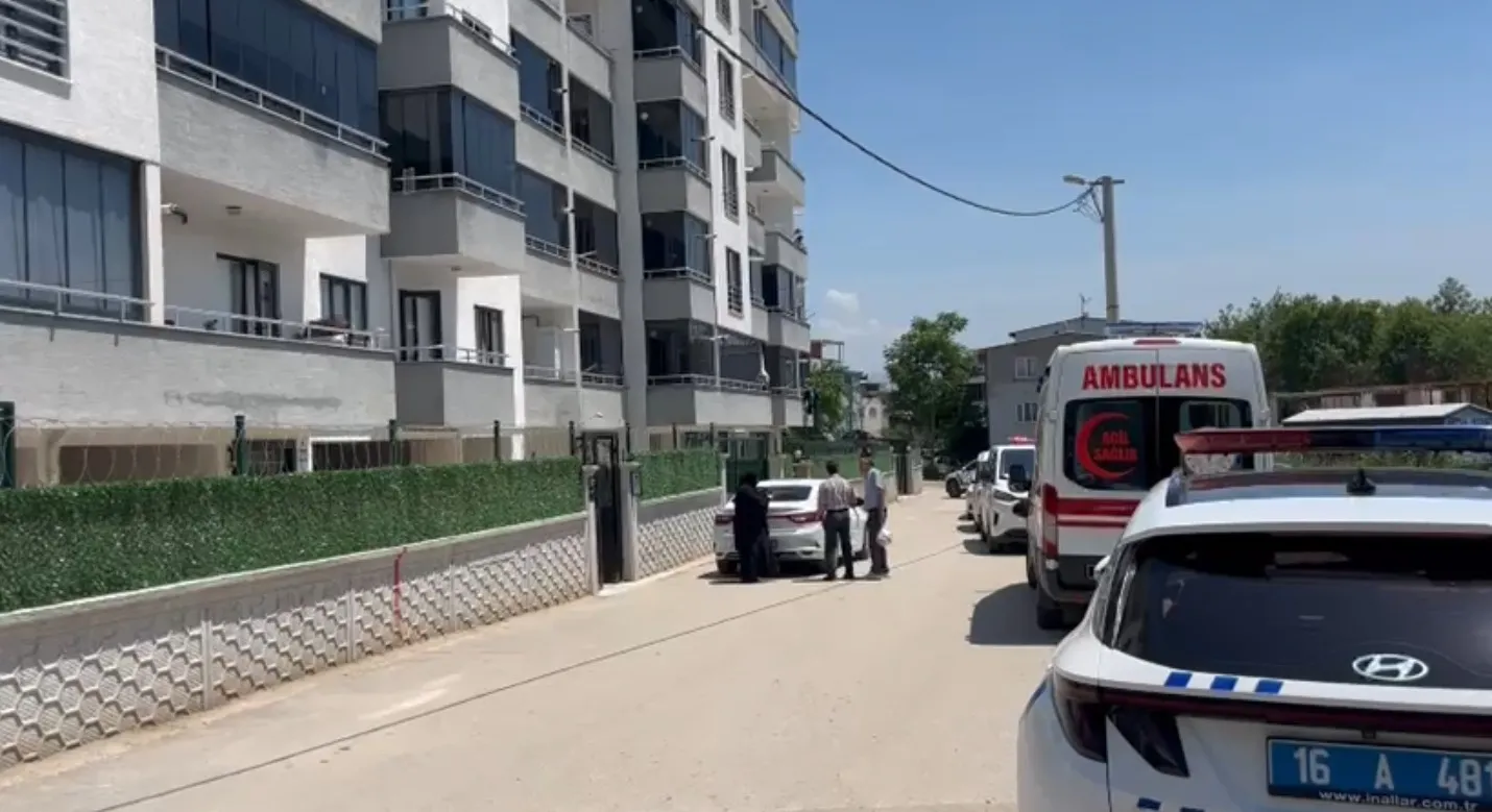 Bursa'da bir kadın 10 yaşındaki çocuğunun yanında öldürüldü