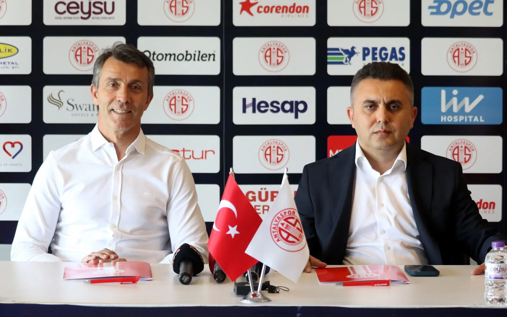 Antalyaspor Bülent Korkmaz ile Süper Lig yoluna dönüyor