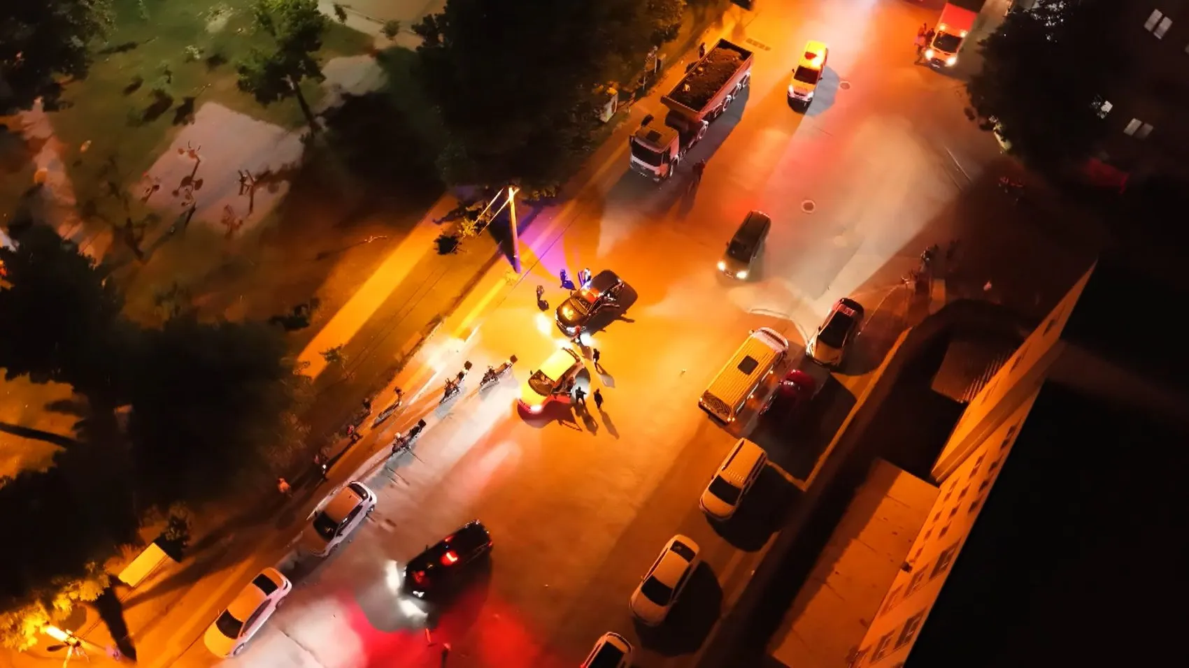 Bursa sokaklarında bin polisli geniş güvenlik taraması