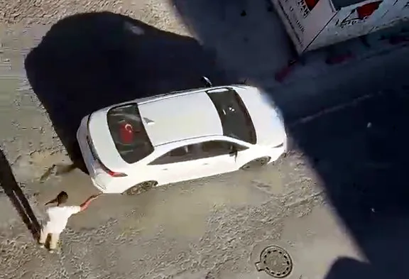 Avcılar'da kaza sonrası sürücüye yumruklu tepki