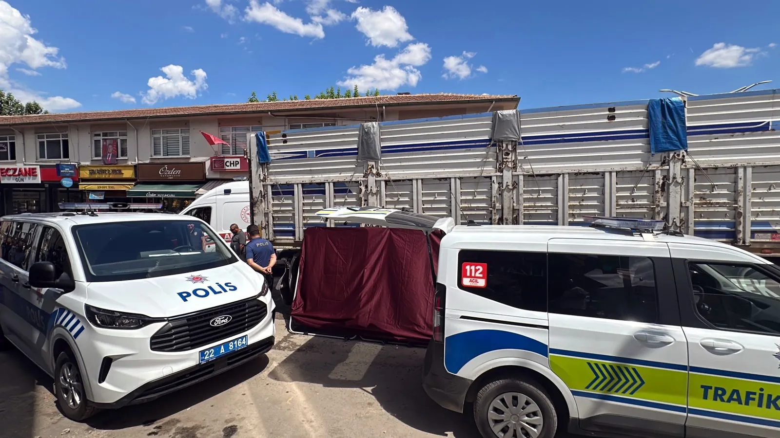 Edirne Havsa’da TIR’ın çarptığı 51 yaşındaki emlakçı hayatını kaybetti
