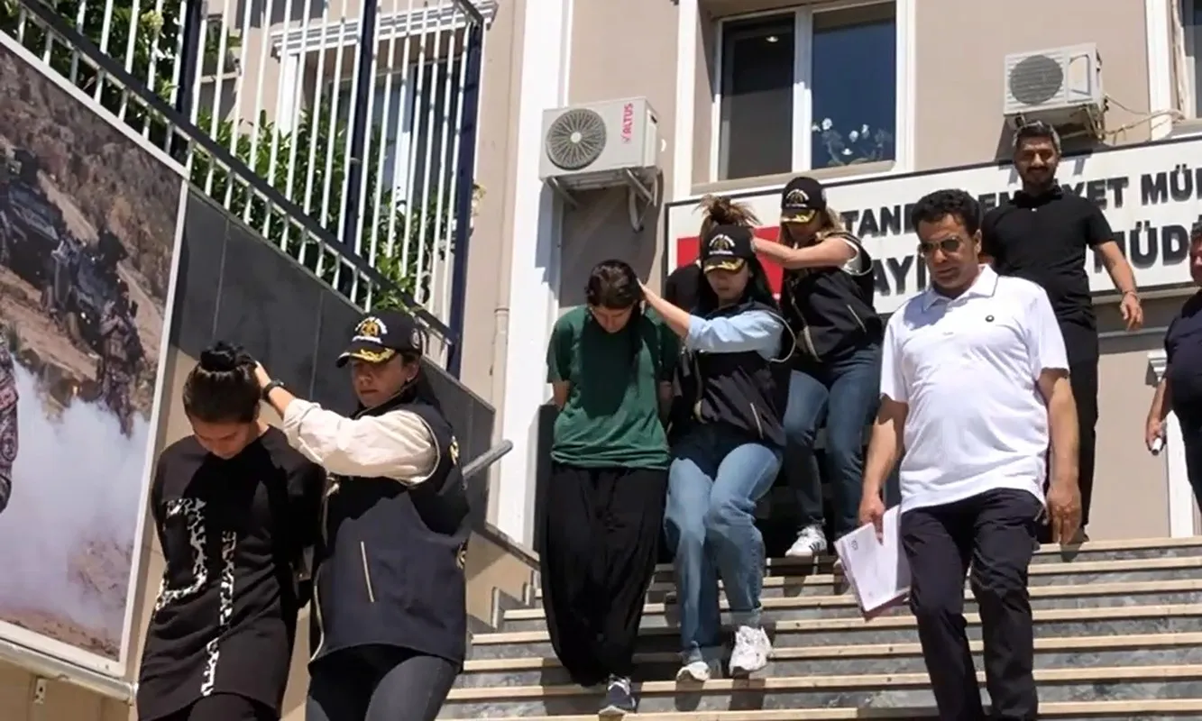 Zeytinburnu'nda hırsızlık yapan üç kadın suçüstü yakalandı