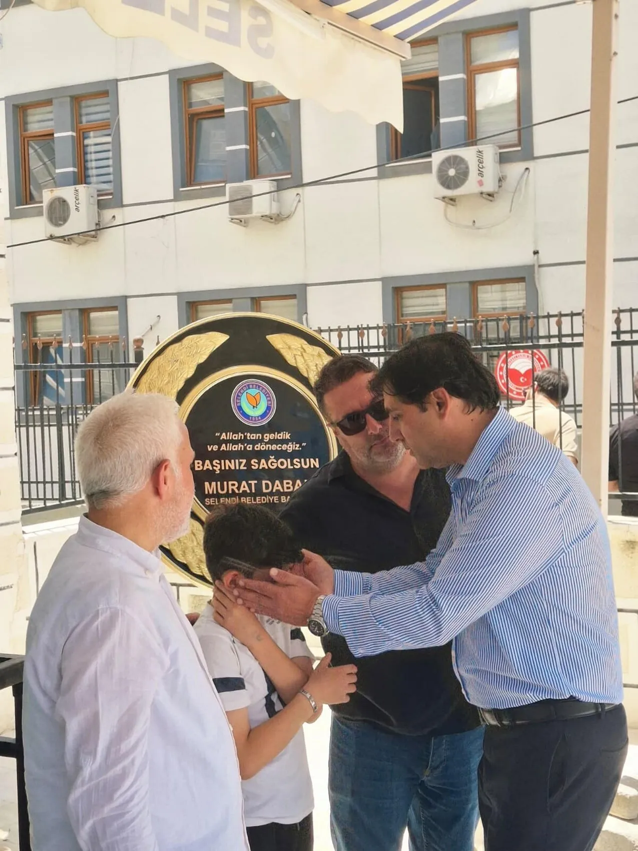Denizli’deki otobüs faciasında hayatını kaybeden şoför toprağa verildi