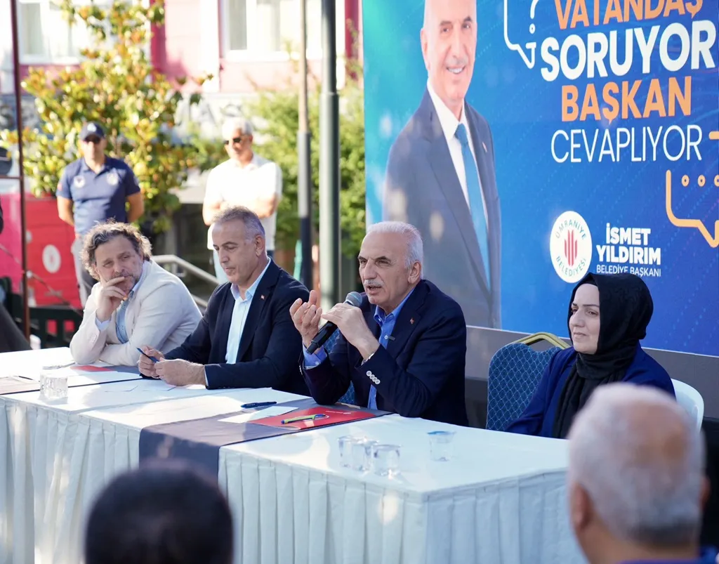 Ümraniye’de belediye başkanı mahalleliyle yüz yüze görüştü