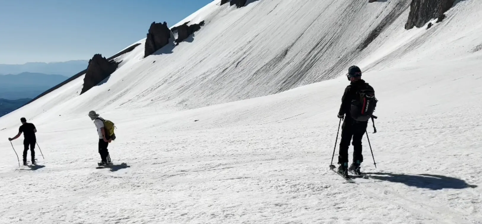 Erciyes’te takvimler haziranı gösterirken kayak sezonu yeniden açıldı