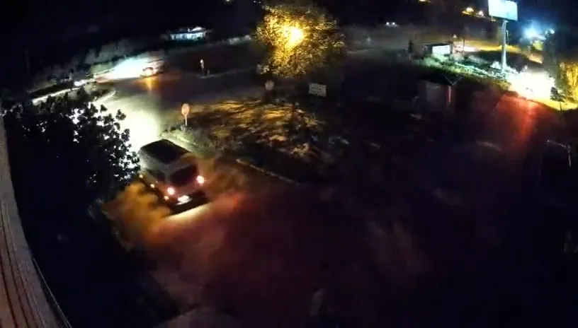 Tokat’ta motosiklet kazası güvenlik kamerasına yansıdı