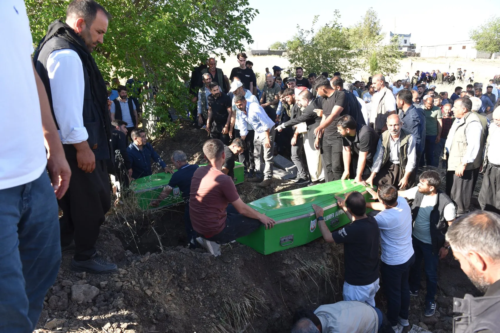 Karaman'daki kaza üç kardeşi hayattan kopardı