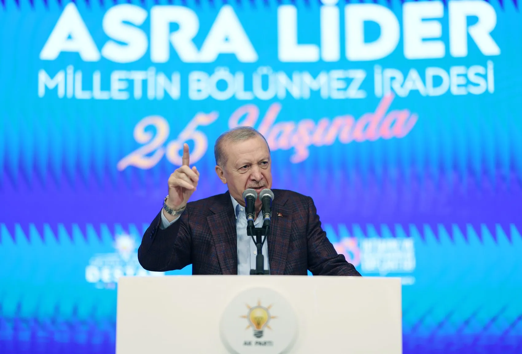 Erdoğan'dan CHP'ye çağrı Vesayetten arının