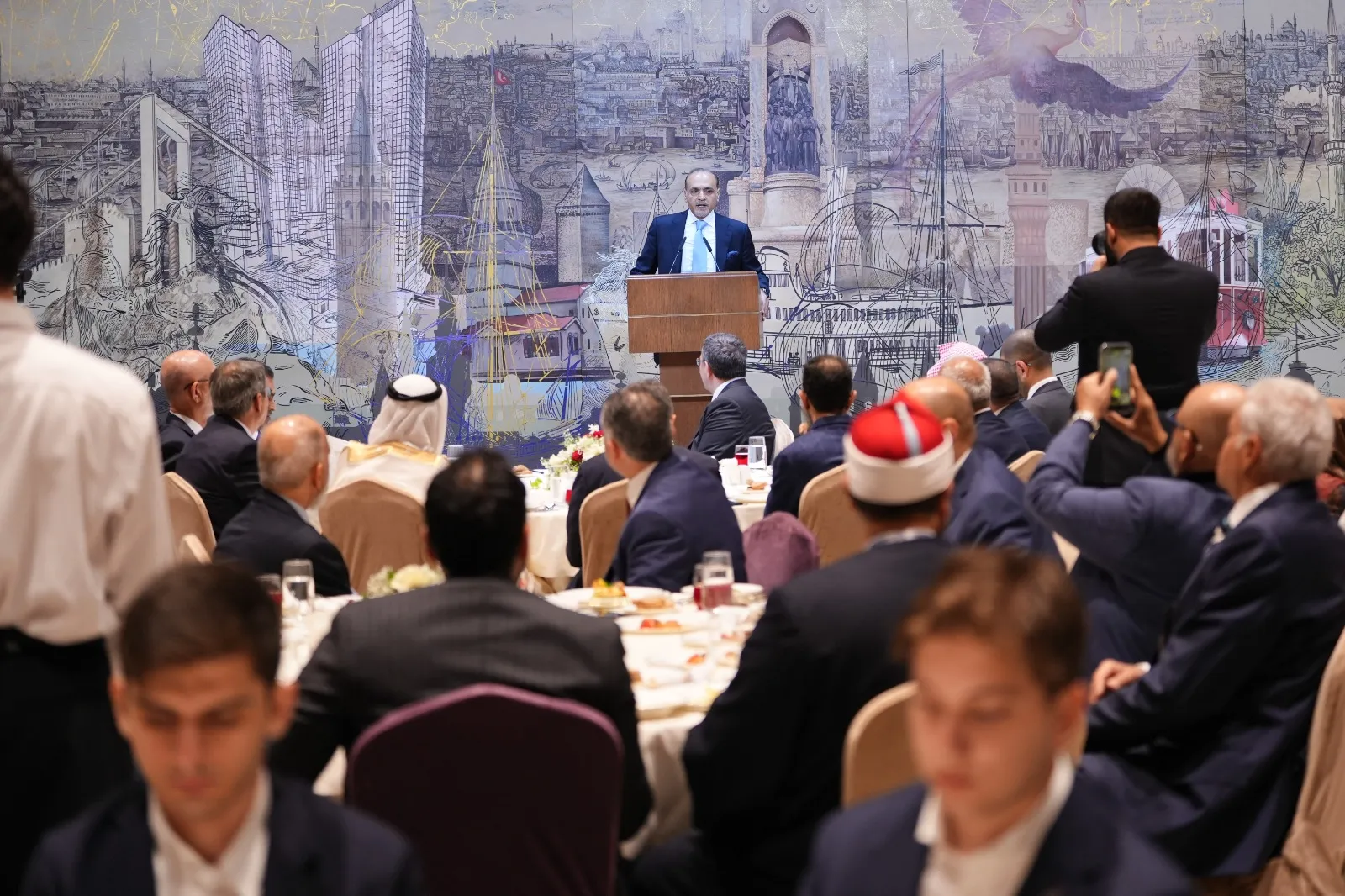 İstanbul Finans Merkezi İçin Dolmabahçe'de Küresel Zirve