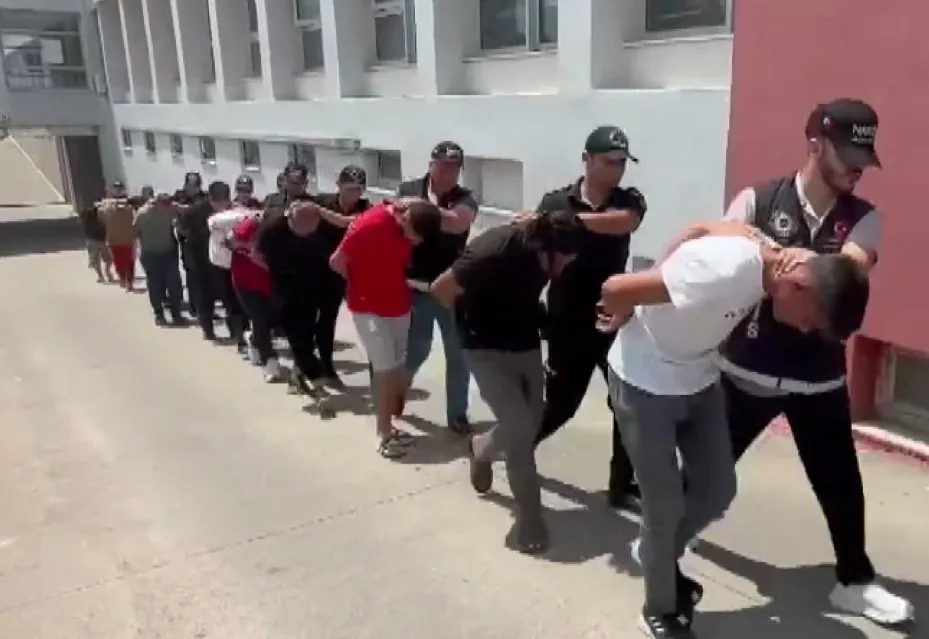 Adana narkotik operasyonunda 58 kişi cezaevine gönderildi