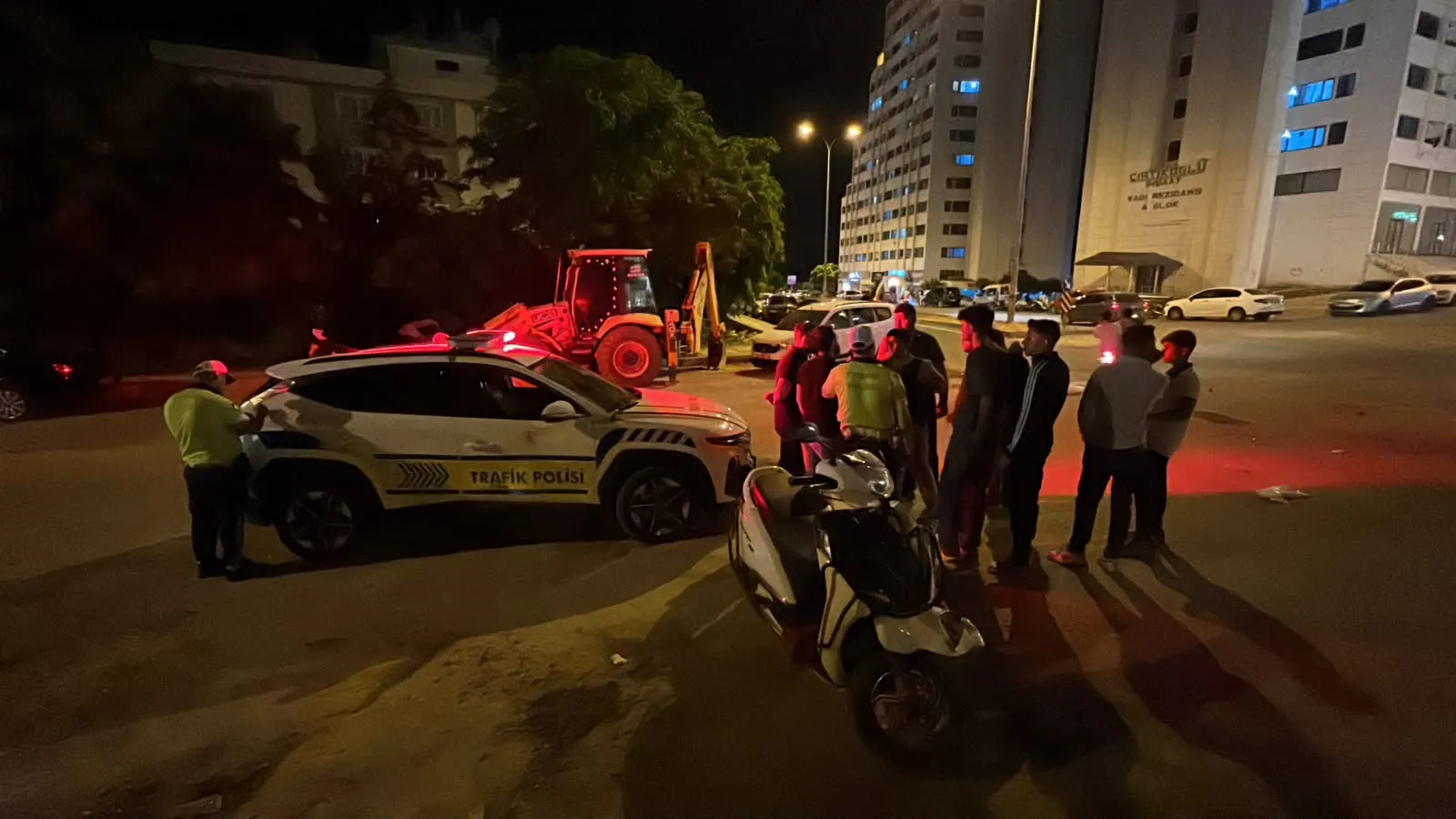 Kilis'te gece yarısı motosiklet kazası 5 kişi yaralandı