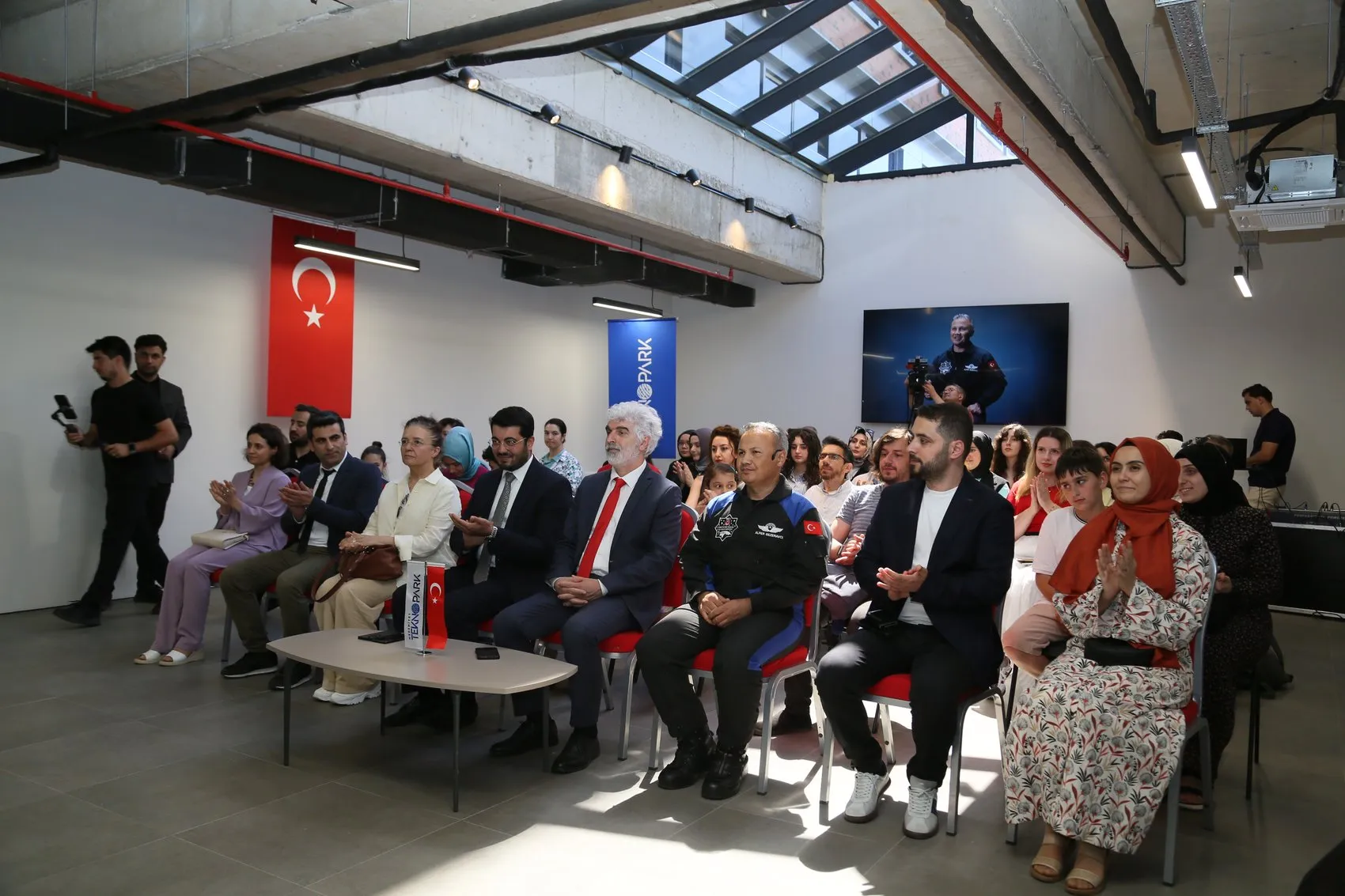Alper Gezeravcı gençlere uzay vizyonunu anlattı