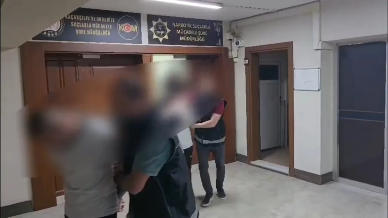 Sakarya merkezli uyuşturucu baskınında iki kişi cezaevine gönderildi