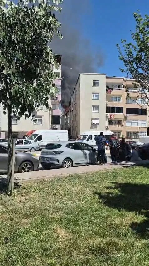 Pendik'te çatı tamiri kabusa döndü