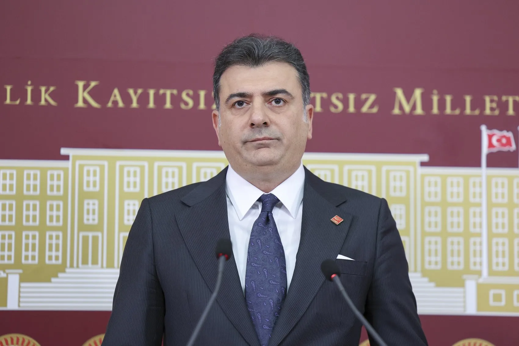 CHP’de disiplin krizi 9 vekilin ihracı yargıya taşınıyor
