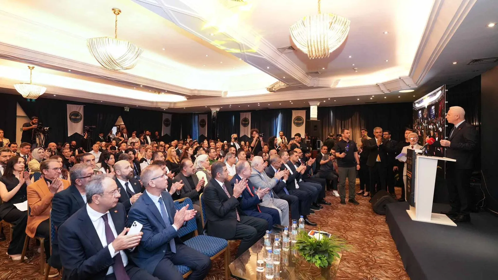 Final mezunlarını tek çatı altında topluyor