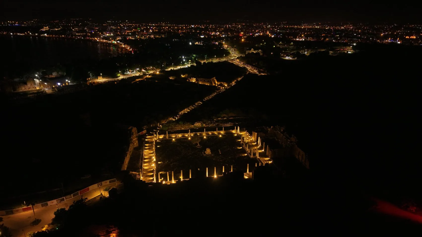 Side Antik Kenti artık gece gezginlerini ağırlıyor