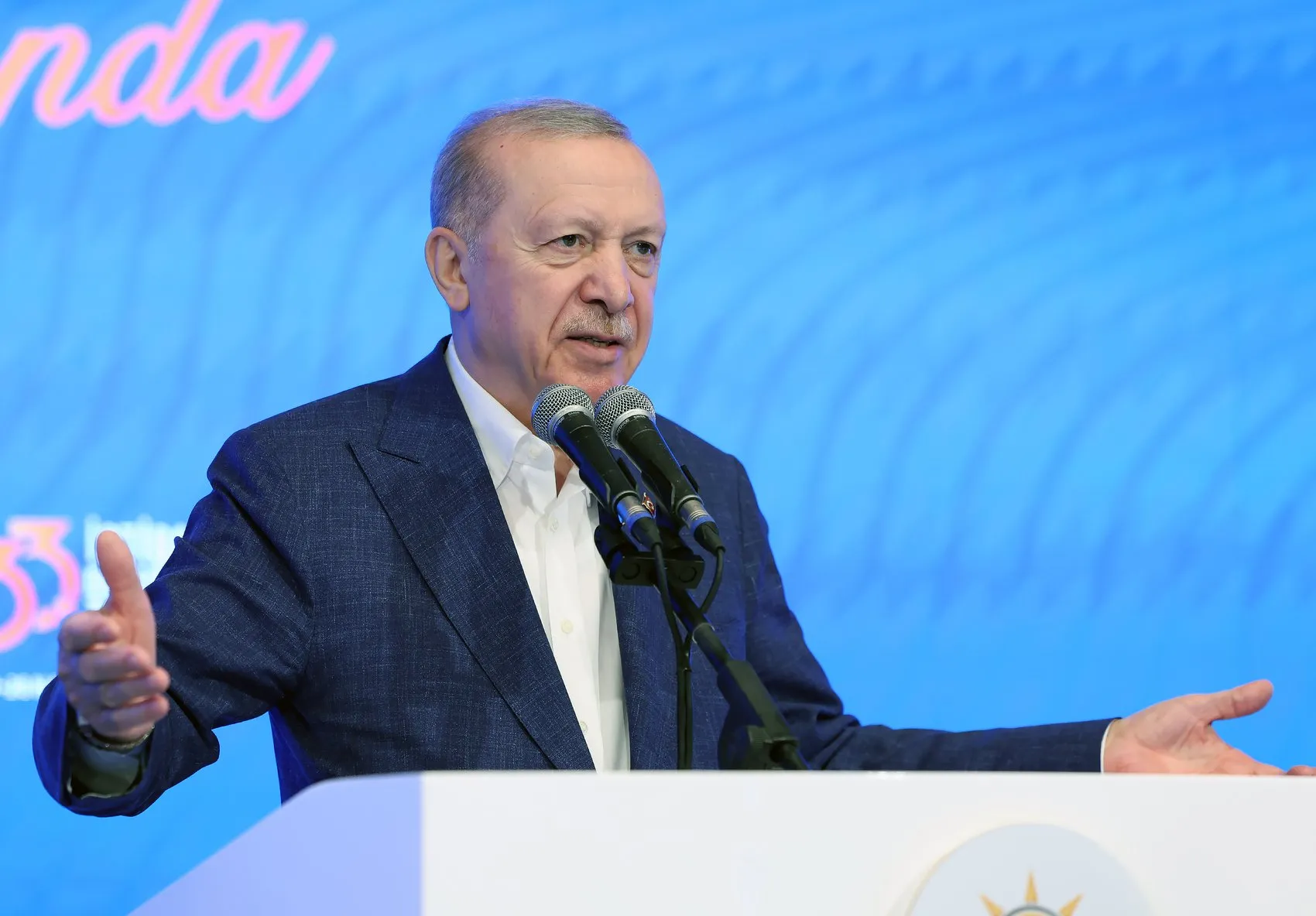 Erdoğan AK Parti’nin yeni yol haritasını Sapanca’da çizdi