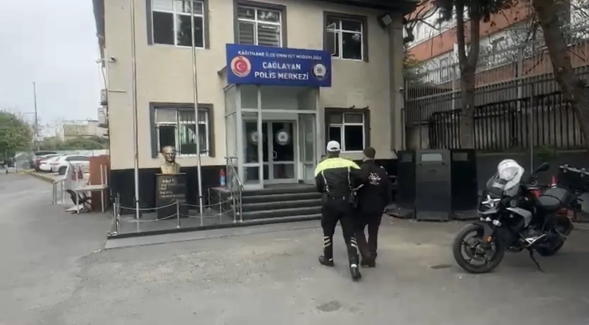 Kağıthane trafiğini birbirine katan sürücüye ağır fatura