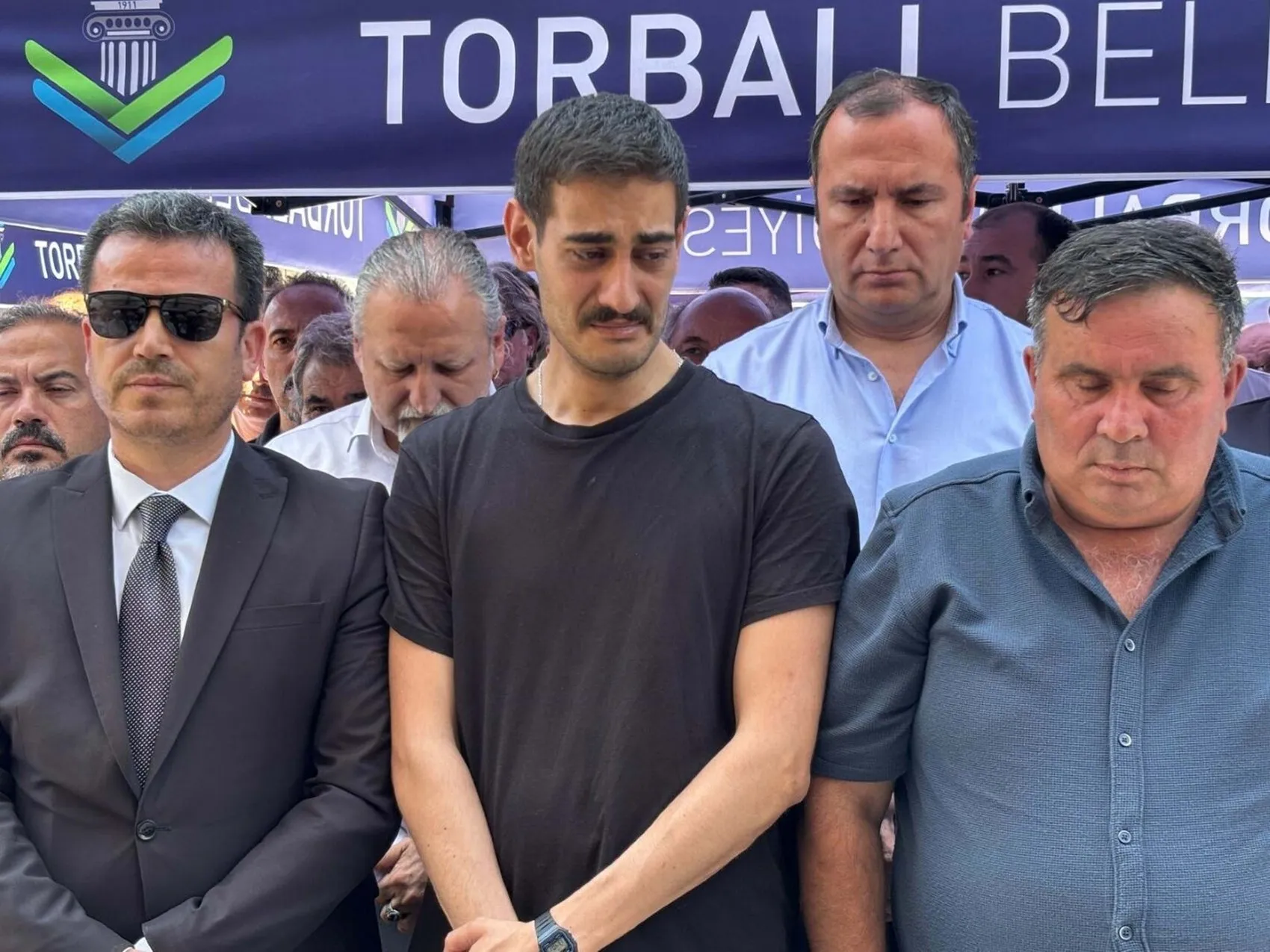Genç öğretmen Irmak Ayşe Koparan memleketinde toprağa verildi