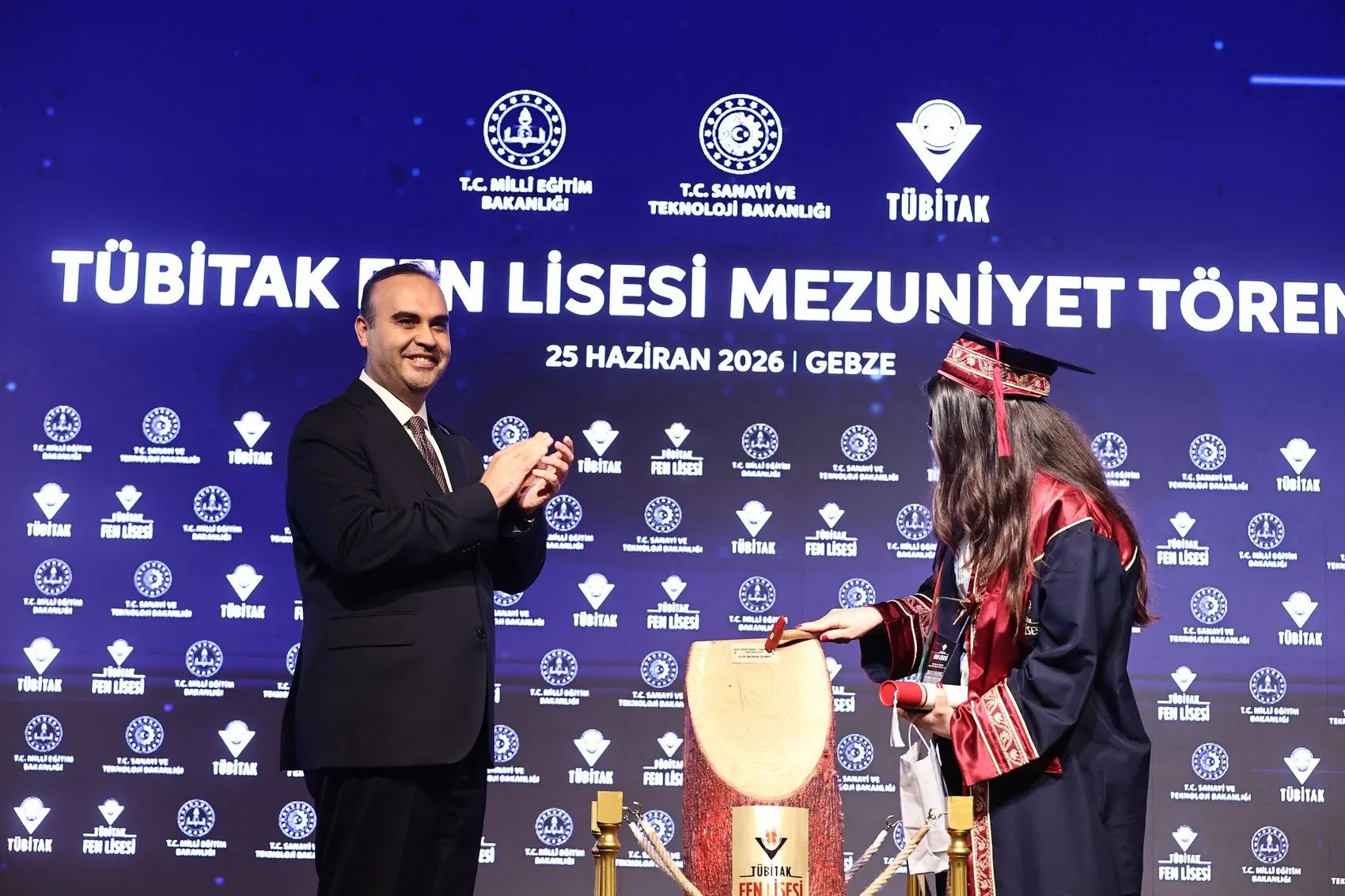 TÜBİTAK Fen Lisesi mezunlarını teknoloji dünyasına uğurladı