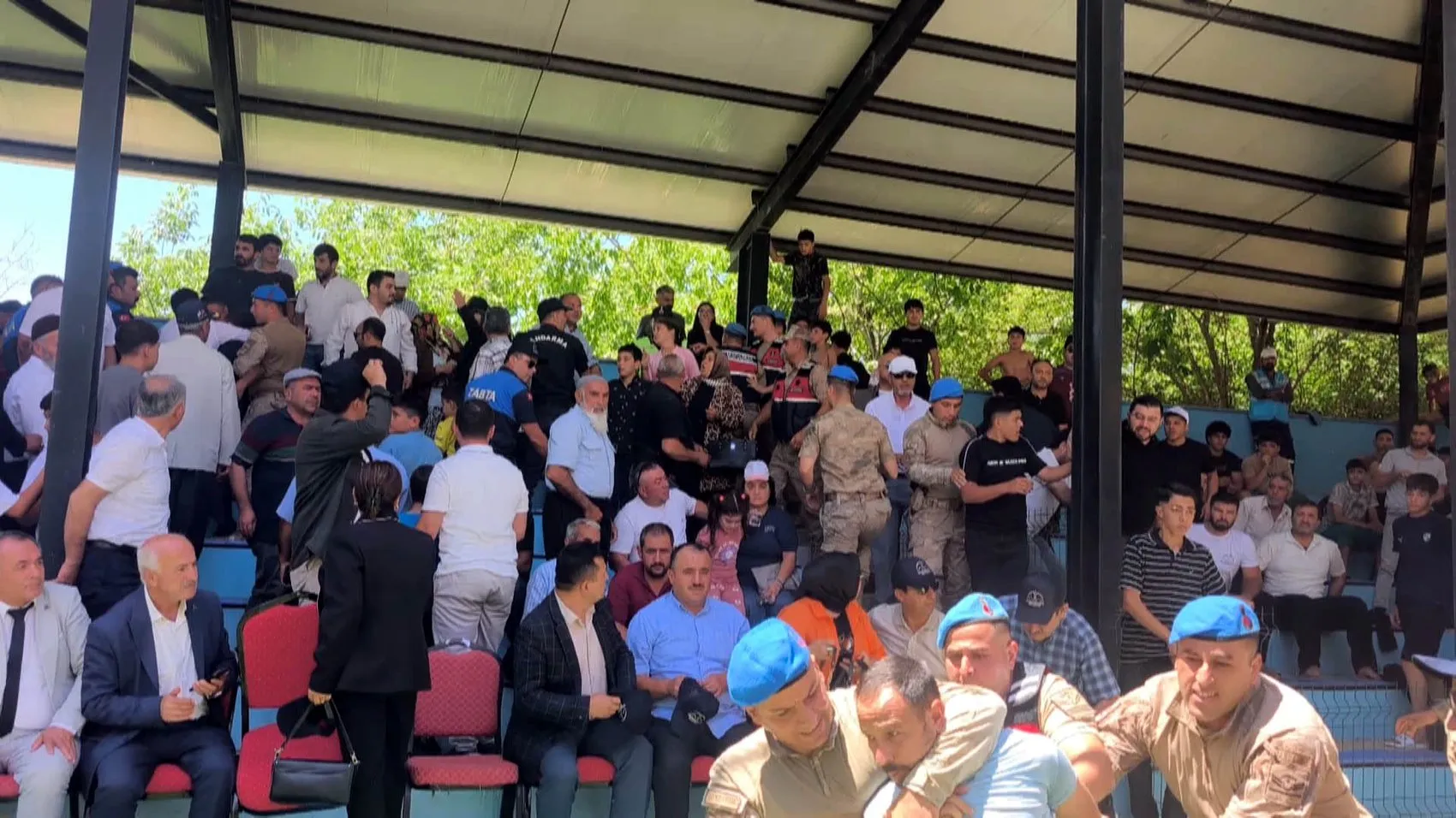 Kahramanmaraş'taki güreş festivalinde isim tartışması büyüdü